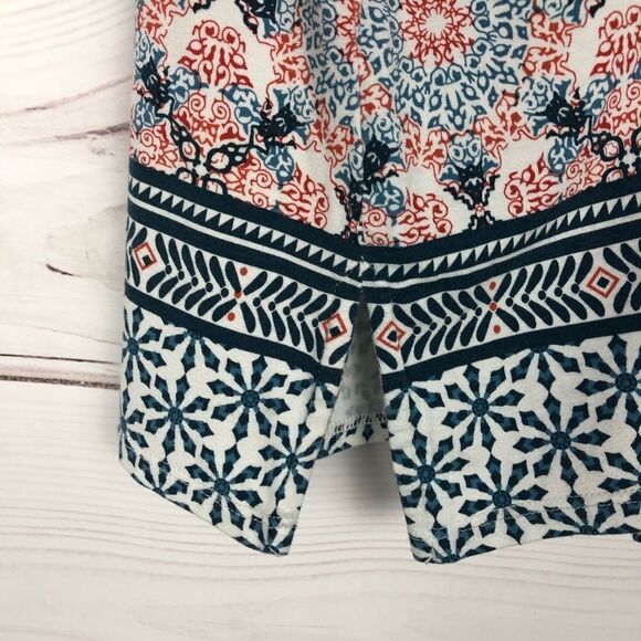 Lila Rose Sleeveless Top size Medium - Picture 5 of 6